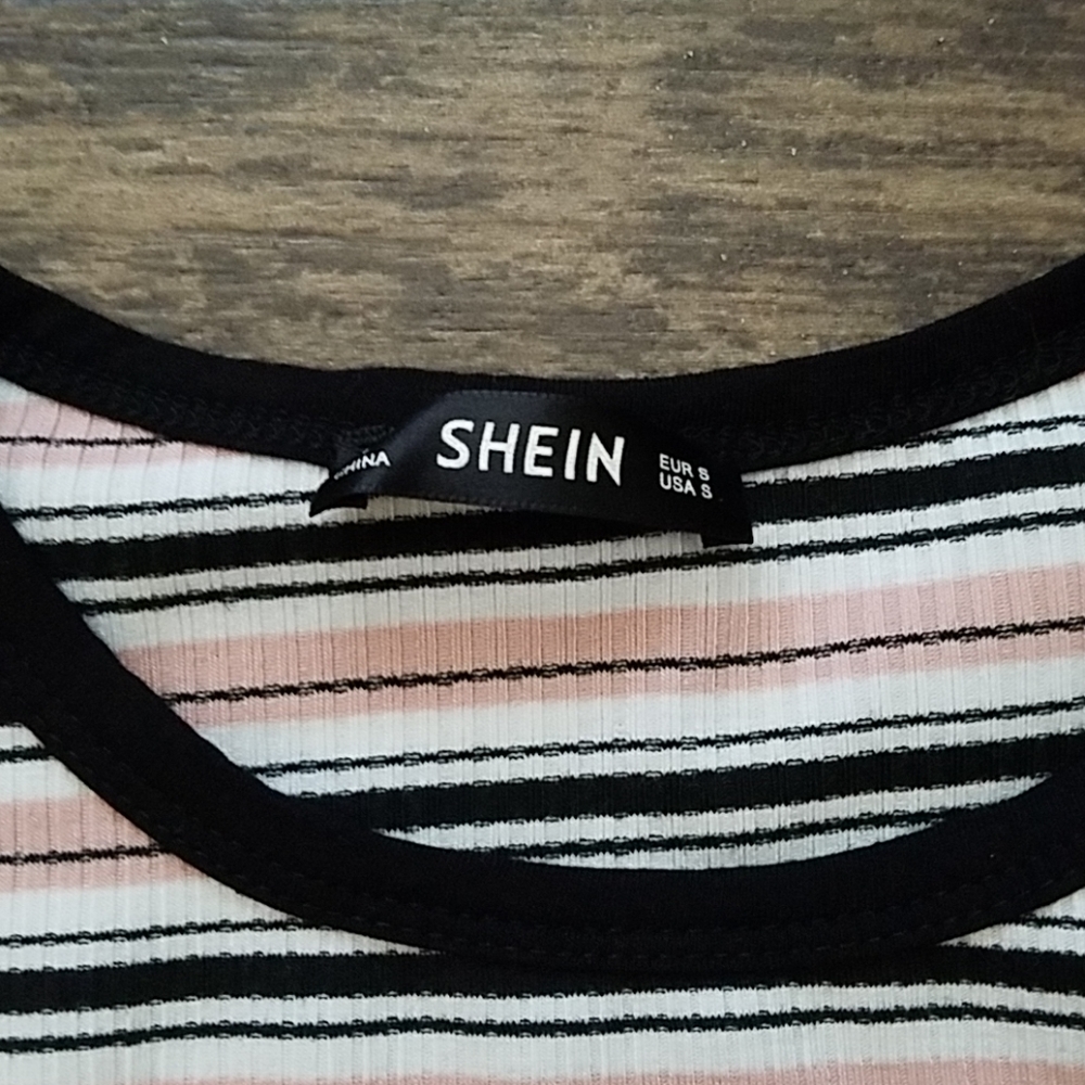 Crop top - Picture 2 of 2